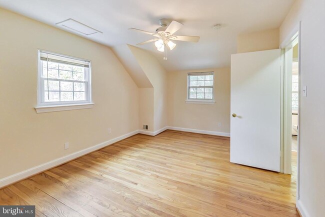 Building Photo - 4709 Edgefield Rd