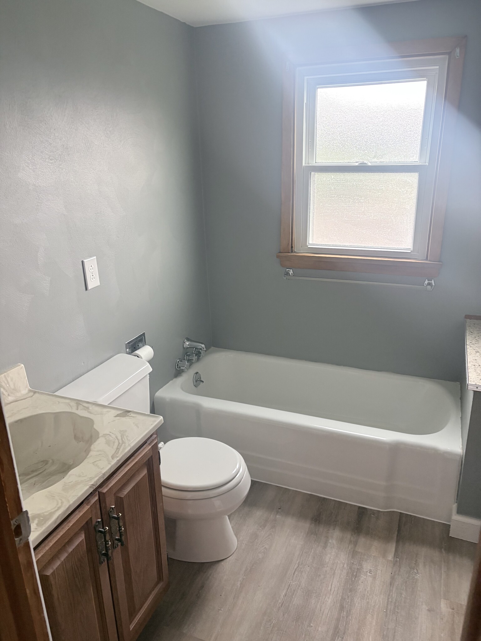 Upstairs bathroom - 1284 Ohio Ave