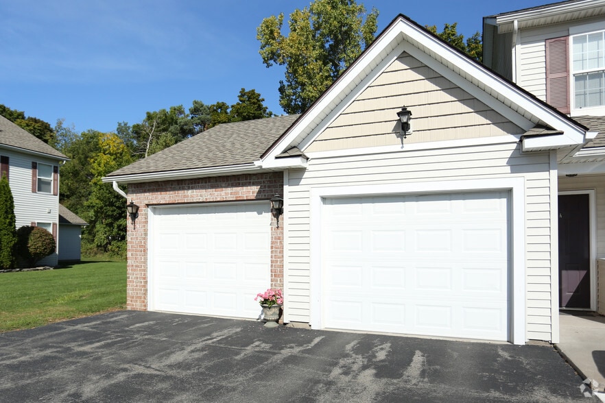 Building Photo - Bay Pines Apartments