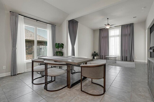 Building Photo - 8126 Lockridge Terrace Ln