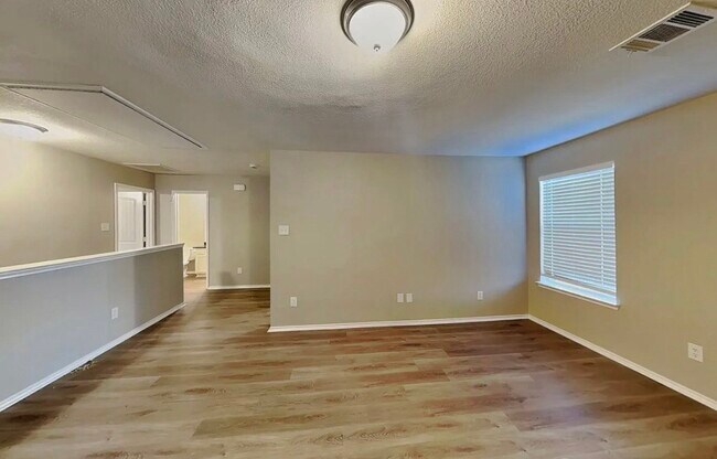 Building Photo - A Place to Settle In: Inviting 5-Bedroom Family Home