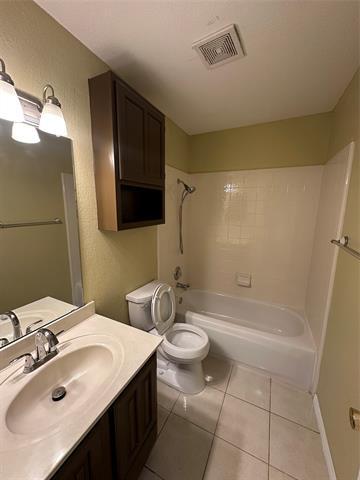 Building Photo - 10701 Nashville Dr