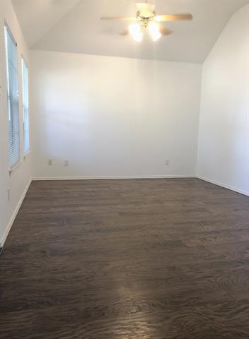 Building Photo - 9113 Couples Dr