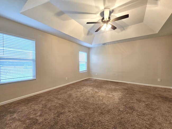 Building Photo - 3103 Easton Dr