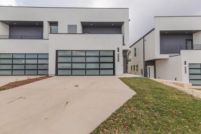 Building Photo - 21515 Patton Ave