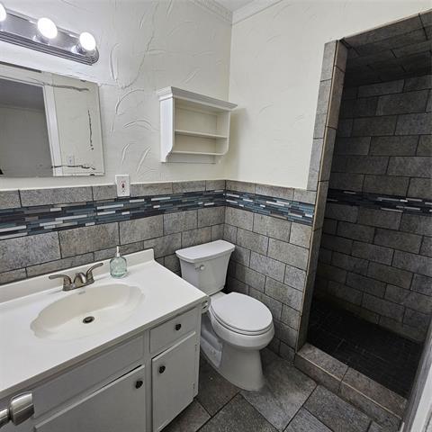 Building Photo - 9600 ROYAL Ln