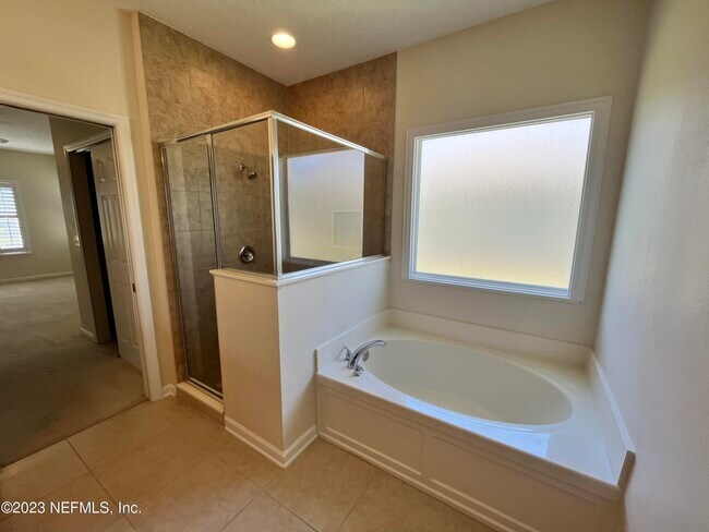 Building Photo - 1590 Calming Water Dr