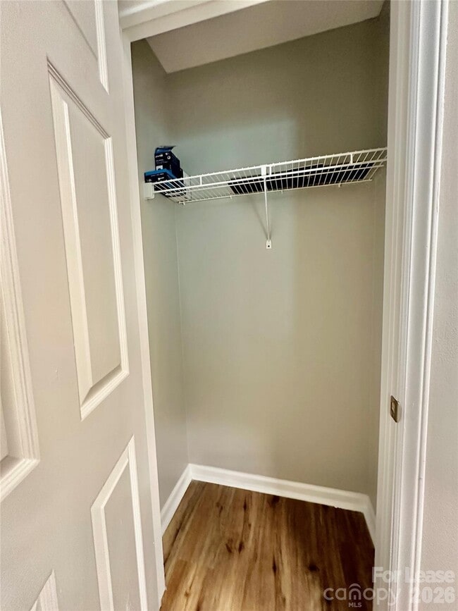 Building Photo - 10240 Rose Meadow Ln