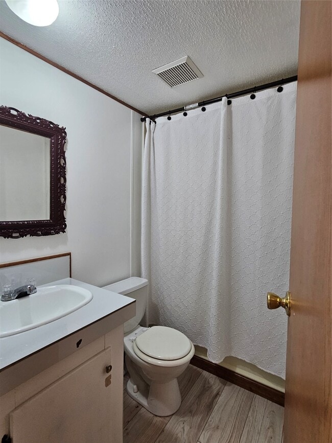 Building Photo - 16974 Balmoral St