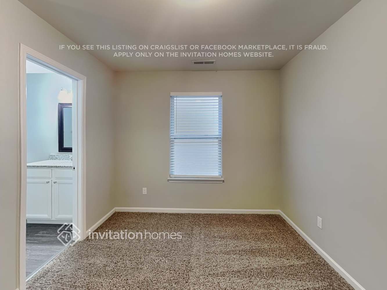 Building Photo - 1215 Pinehaven Ct