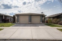 Building Photo - M435
