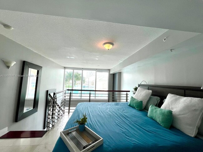 Building Photo - 41 SE 5th St