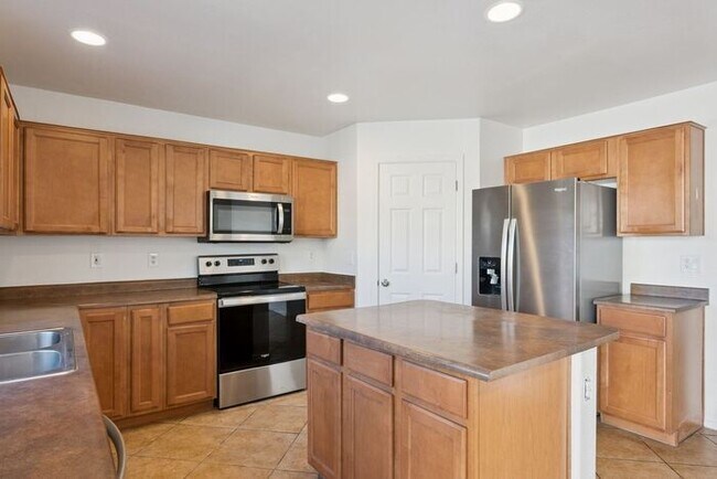 Building Photo - 3076 W Silver Creek Dr