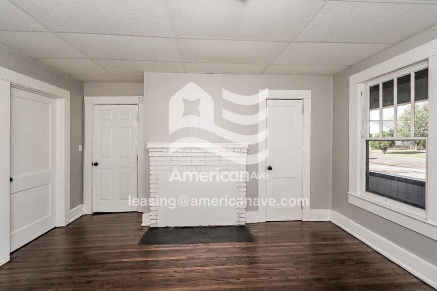 Building Photo - 5309 Avenue Q