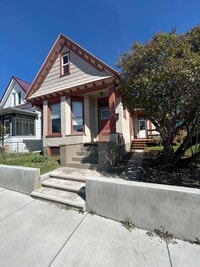 Building Photo - 1005 W Park St