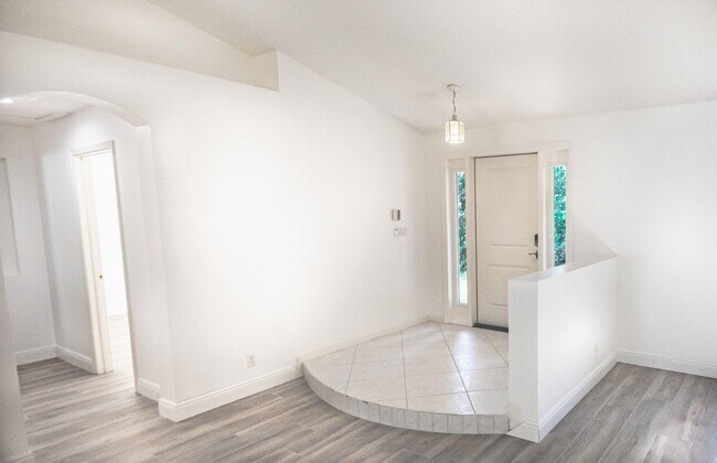 Building Photo - 12523 169th Ct N