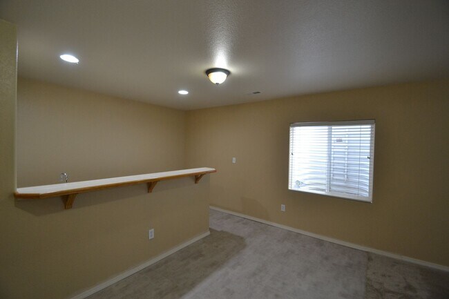 Building Photo - 3885 Cherry Plum Dr
