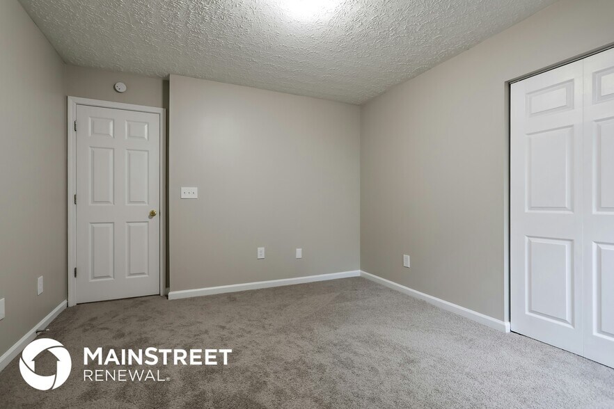 Building Photo - 494 Arbor Ridge Dr