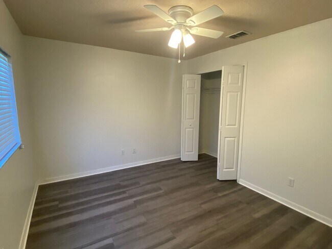 Building Photo - Pool Home for Rent