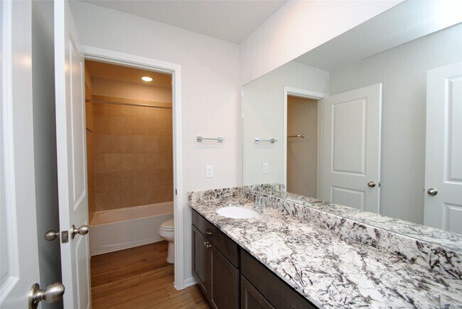 Building Photo - 2541 Allegretto Sea Dr