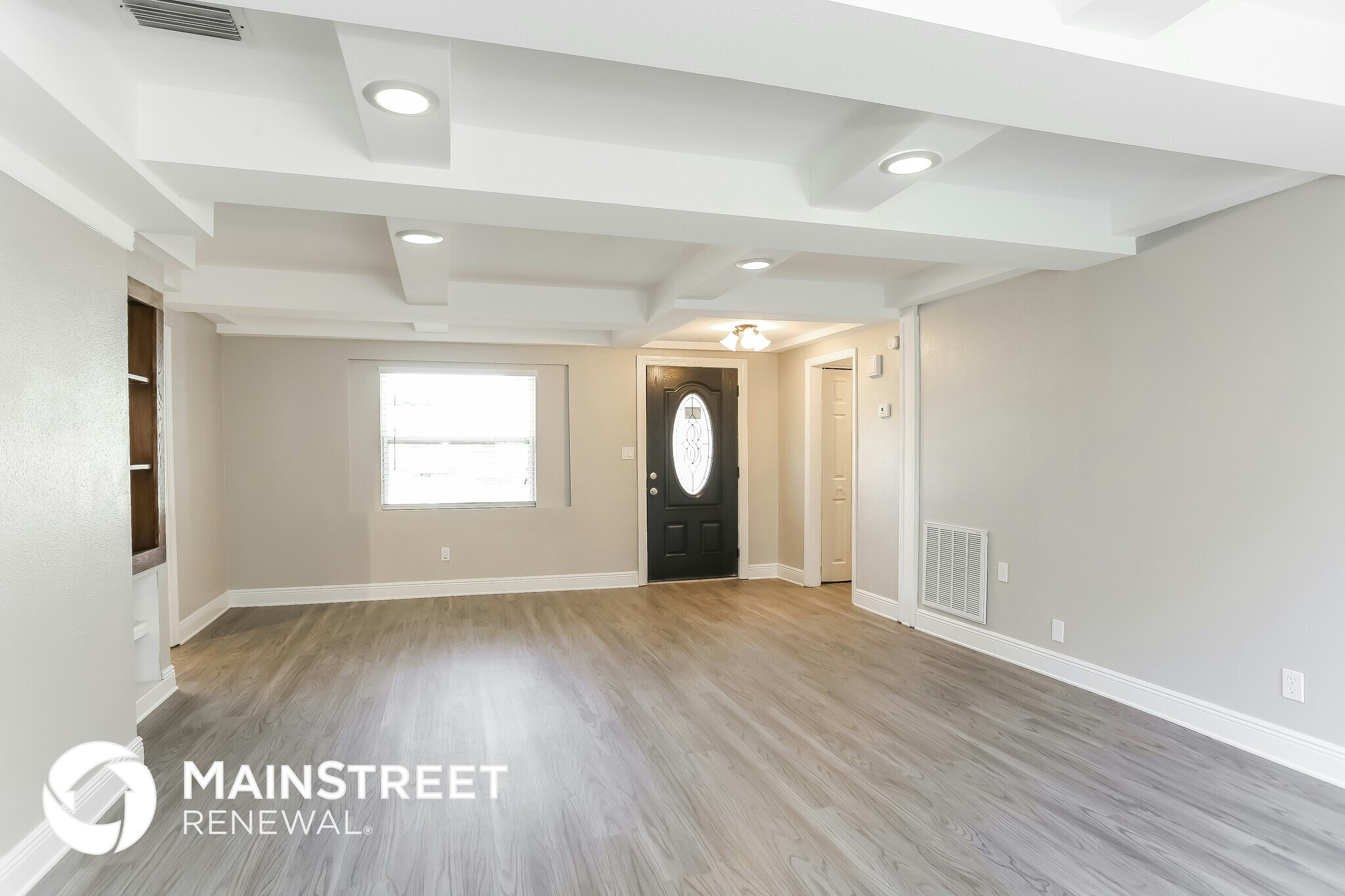 Building Photo - 701 Brookside Dr