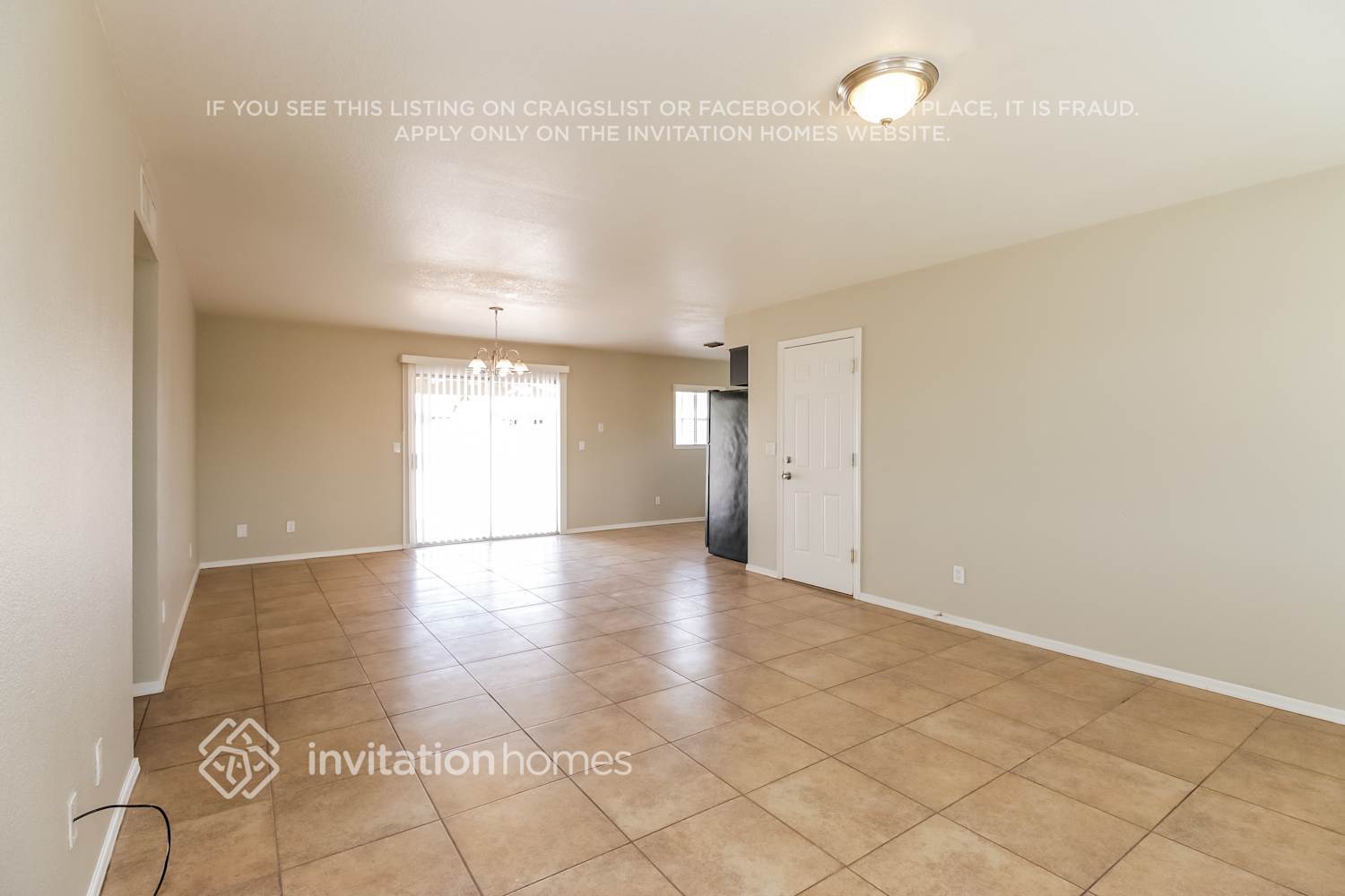 Building Photo - 1376 E 30th Ave