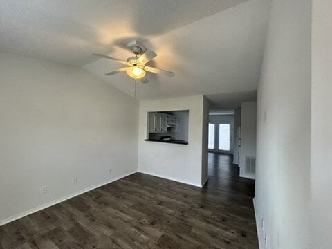 Building Photo - 2 Bed, 2 Bath Apartment for Rent Close to TTU