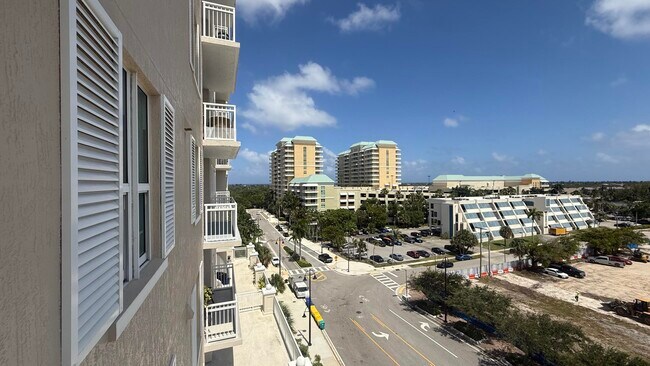 Building Photo - 350 N Federal Hwy
