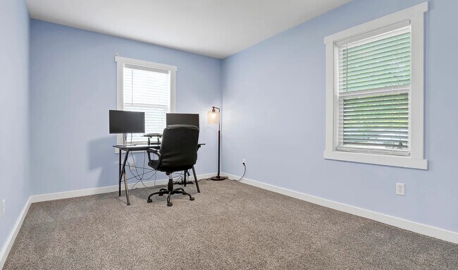 Building Photo - 4618 Trafalgar Rd