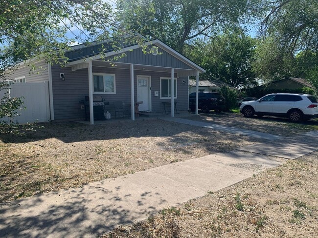 Primary Photo - 917 9th Ave N