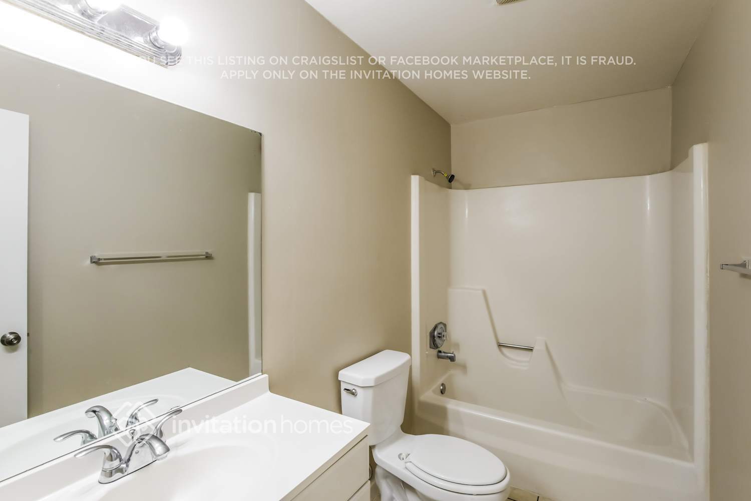 Building Photo - 7714 SW 6th Ct