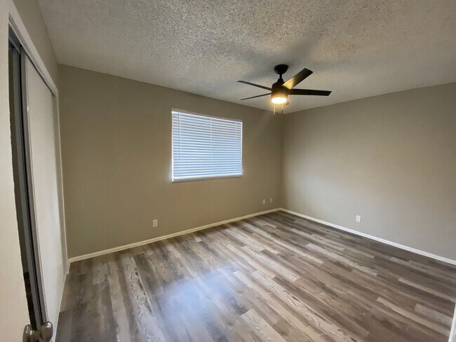 Interior Photo - Gorgeous Townhouse with Private Yard and Washer and Dryer Available!