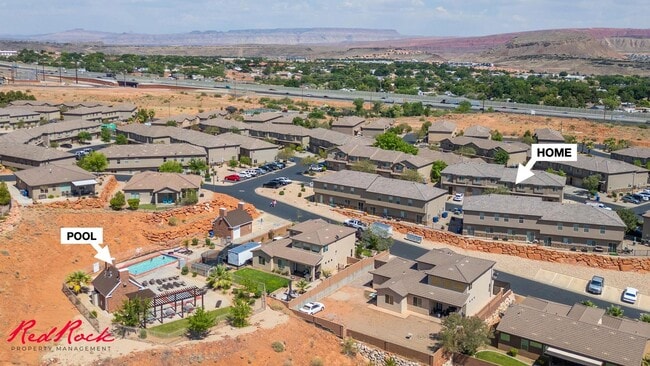 Building Photo - Charming 3 bedroom Townhome. 2 Community Pools!