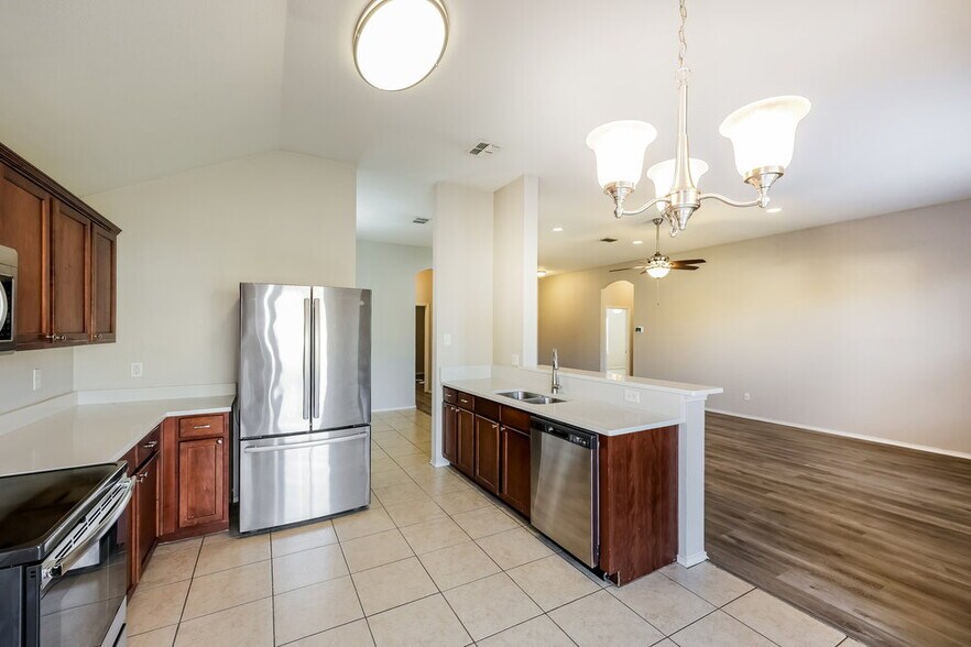 Building Photo - 1357 Illinois Ave