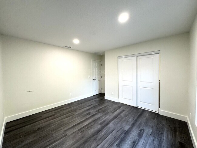 Building Photo - 9943 Bay Vista Estates Blvd