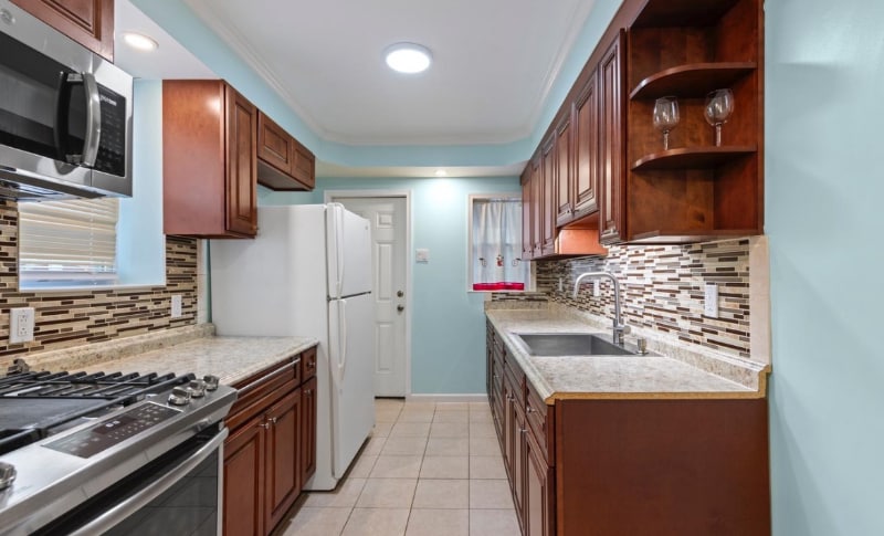 Building Photo - 415 N East Ave