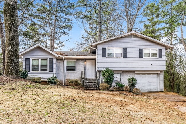 Building Photo - 813 Hagwood Rd