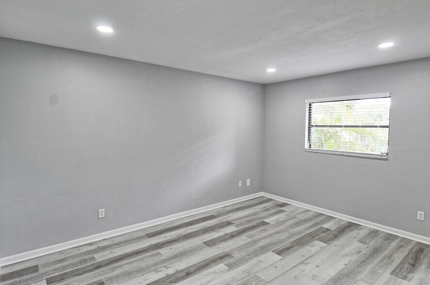 Building Photo - 28160 Pine Haven Way