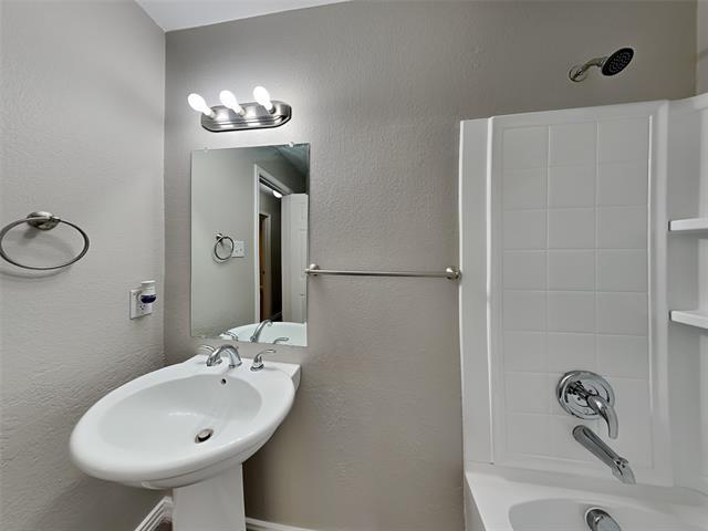 Building Photo - 1110 Wyatt Earp Dr