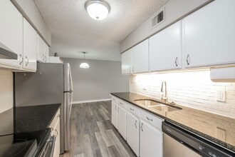 Building Photo - 7335 E Quincy Ave