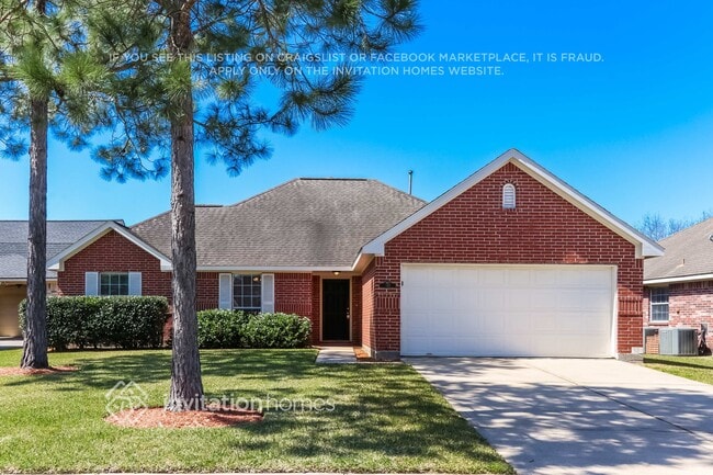 Building Photo - 383 Hyland Ln