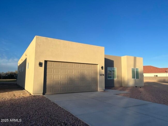 Building Photo - 1278 W Calle Tuberia