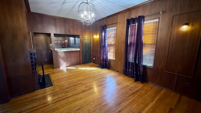 Building Photo - Timeless Two-Story Home with Modern Comfor...