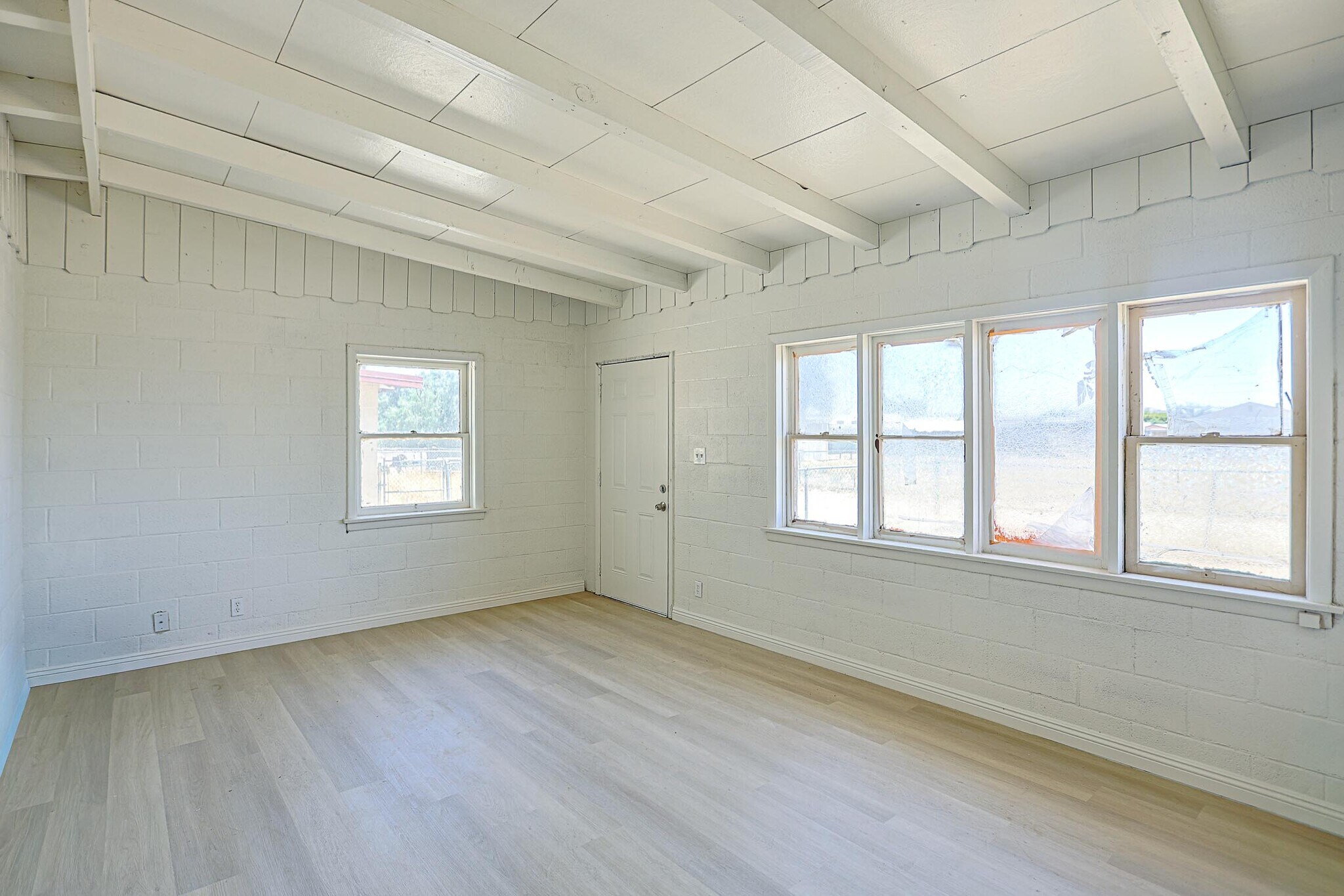 Building Photo - 11391 Lee Ave