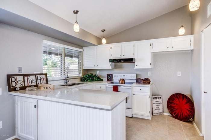 Kitchen - 1732 N Temple St