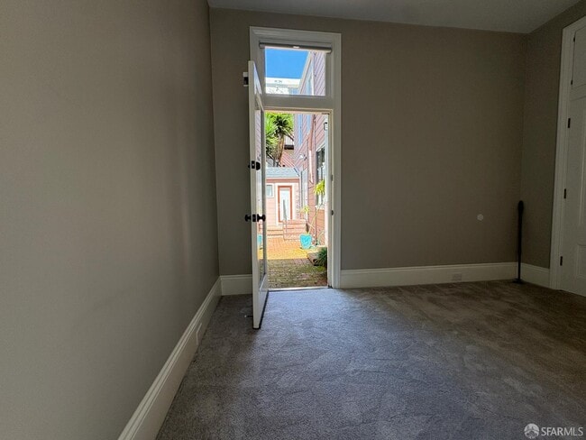 Building Photo - 236 Clinton Park