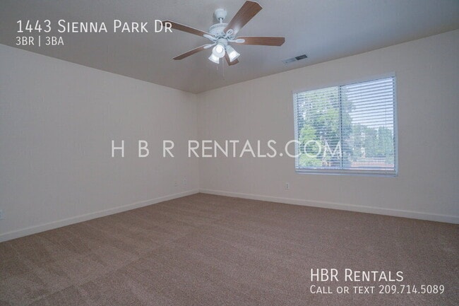 Building Photo - 1443 Sienna Park Dr