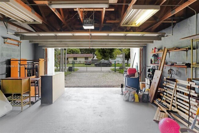 Building Photo - 11121 SW 203rd Terrace