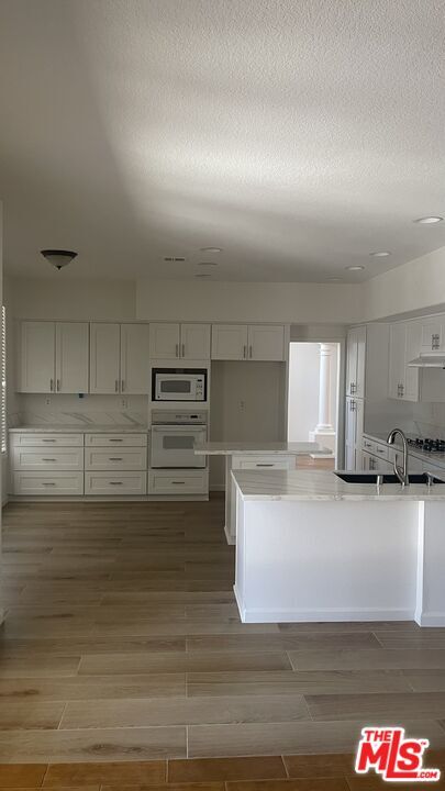 Building Photo - 3119 Fulham Ct