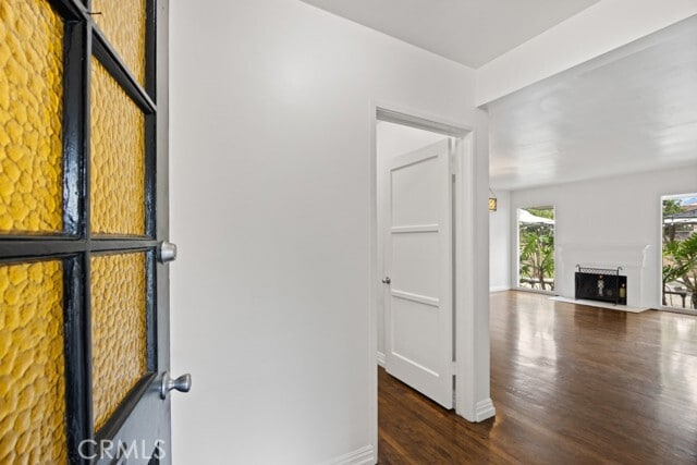 Building Photo - 2542 Vuelta Grande Ave